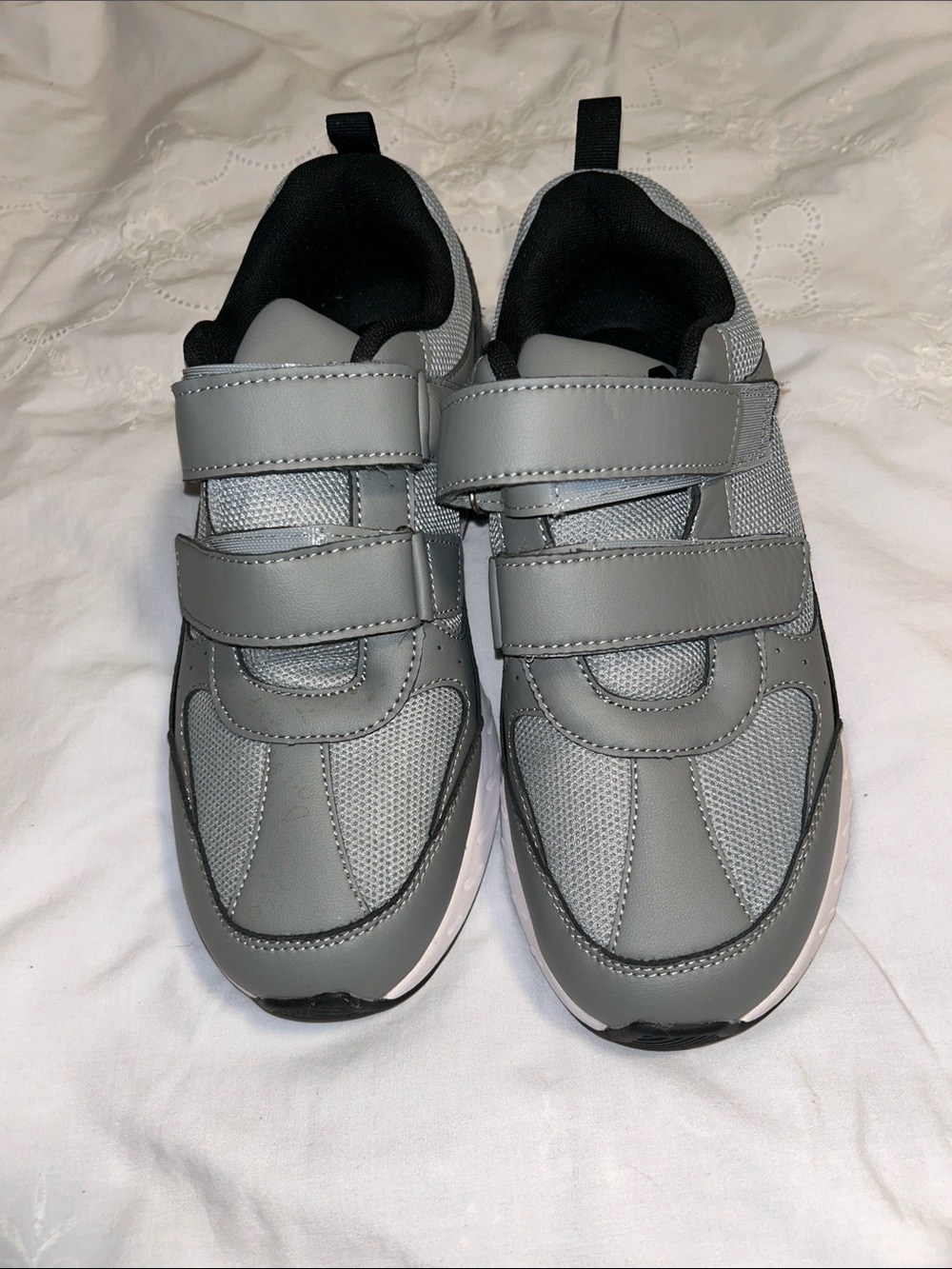Fitville Arch and Heel Support Velcro Close Shoes For Men Size 11 Wide Width